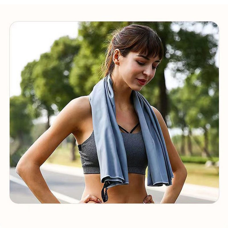 ผ้าขนหนูกีฬาแห้งเร็ว 40X80 ซม. - Camp Towel Microfiber บทวิจารณ์และราคา